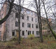 Varėnos rajone mokyklos pastatas ir bendrabutis