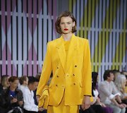 &bdquo;Escada&ldquo; 2019 m. pavasario ir vasaros kolekcijos modelis