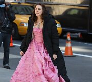 Leigton Meester &bdquo;Gossip Girl&ldquo; filmavimo aik&scaron;telėje (2012 m.)
