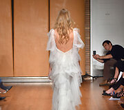 Inbal Dror kurta vestuvinė suknelė
