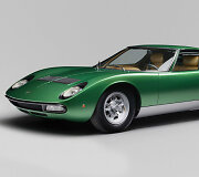 Daugiau nei milijono vertas 1971 m. &bdquo;Lamborghini Miura SV&ldquo; atgimė i&scaron; naujo