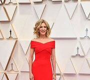  Christine Lahti 