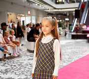&bdquo;Vilnius Outlet&ldquo; ir modelių mokykla &bdquo;CatWalk&ldquo; surengė stilingą &bdquo;Back To School&ldquo; mados &scaron;ventę.