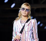 &bdquo;Emporio Armani&ldquo; 2018 m. pavasario ir vasaros kolekcijos modelis