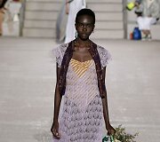 &bdquo;Missoni&ldquo; 2020 m. pavasario ir vasaros kolekcijos modelis