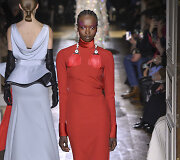 &bdquo;Valentino&ldquo; 2020 m. pavasario ir vasaros kolekcijos modelis
