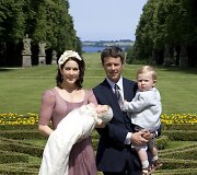 Danijos princas Frederikas su žmona princese Mary ir vaikais Isabella ir Christianu