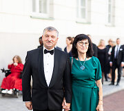 Vakaro svečiai