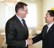 Algirdas Butkevičius ir Zengwenas Liu