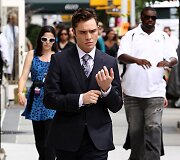 Edas Westwickas &bdquo;Gossip Girl&ldquo; filmavimo aik&scaron;telėje (2010 m.)
