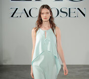 &bdquo;ZAC Zac Posen&ldquo; 2016 m. pavasario-vasaros kolekcijos modelis