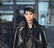 &bdquo;Chanel&ldquo; tarpsezoninės kolekcijos pristatymas