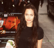 Angelina Jolie (2000 m.)