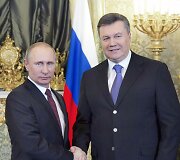Rusijos prezidentas Vladimiras Putinas ir Ukrainos prezidentas Viktoras Janukovyčius