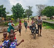 Algirdo kelionė per Afriką dviračiu