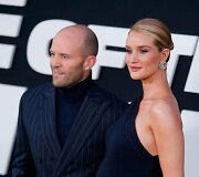 Jasonas Stathamas ir RosieHuntington-Whiteley