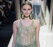 Kristina Petro&scaron;iūtė &bdquo;Giorgio Armani&ldquo; kolekcijos pristatyme