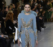 &bdquo;Elie Saab&ldquo; 2020 m. pavasario ir vasaros kolekcijos modelis