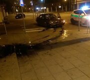 Avarija Kauno A.Juozapavičiaus prospekte: &bdquo;BMW&ldquo; įvažiavo į namą