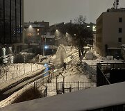Naujamiestyje vidury gatvės i&scaron;siveržė fontanas