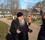 Mikni&scaron;kės-Michnovas (&Scaron;alčininkų r.), bendruomenės dvasininkas