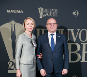 Visvaldas Matijo&scaron;aitis su drauge