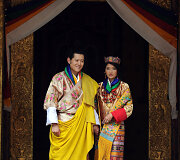 Butano karalius Jigme Khesar Namgyel Wangchuck su karaliene Jetsun Pema
