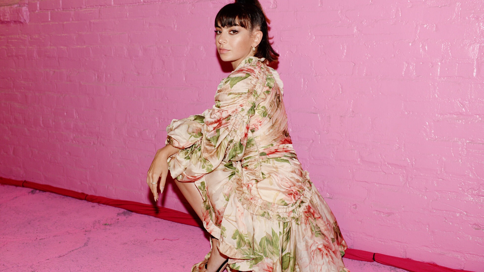 Charli XCX / GETTY nuotrauka