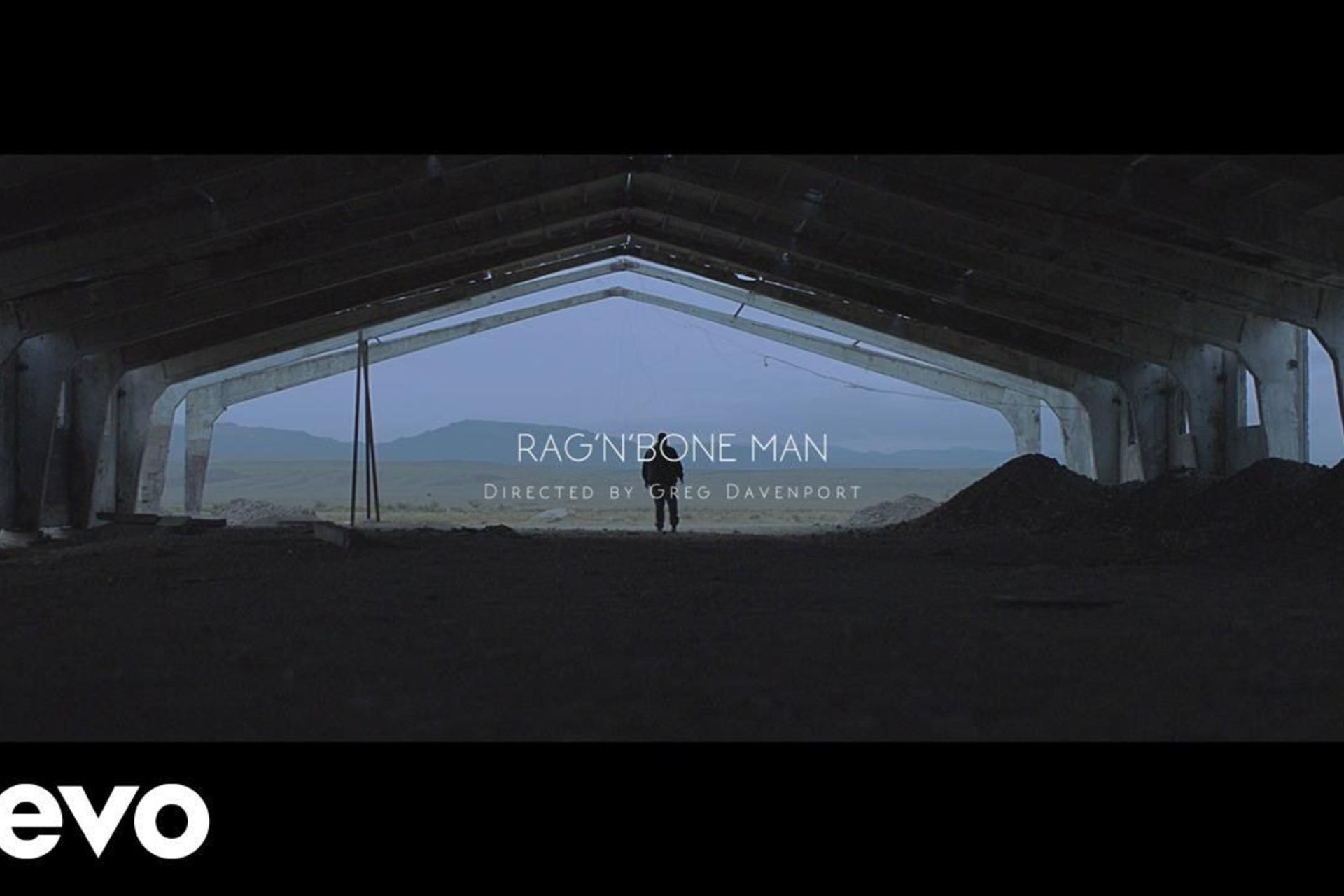 Rag'n'Bone Man - Skin (Official Video) 