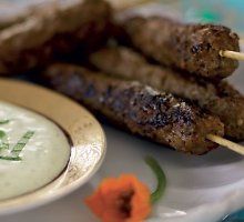 Kebabų vėrinukai iš mišraus arba ėrienos faršo ir „Garam Masala“