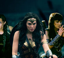 Super herojės &ndash; Lara Kroft (A.Jolie), Nuostabioji Moteris (G.Gadot), Ksena (L.Lawless)/ D.Gvildžio fotomontažas