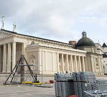 Vilniaus Kalėdų eglės statymo darbai