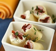 „Canelloni“ su rikotos sūriu