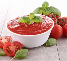 Naminis aštrus pomidorų padažas