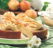 Ukrainietiškas obuolių ir varškės pyragas