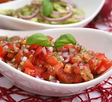 Uzbekiškos salotos su pomidorais