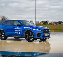 „Jaguar F-Pace SVR“