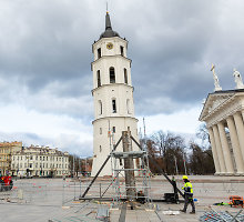 Vilniaus Kalėdų eglės statymo darbai