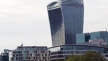 Londono dangoraižis Walkie Talkie, Karbunkulo taurė 2015