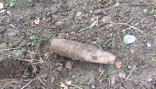 Pasieniečiai sprogmenį rado gulintį griovyje