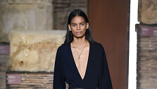 &bdquo;Lanvin&ldquo; 2019&ndash;2020 m. rudens ir žiemos kolekcijos modelis