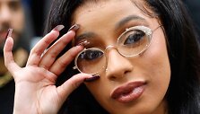 Cardi B Paryžiaus mados savaitėje