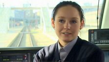 Ma&scaron;inistė Agnė Krik&scaron;taponytė