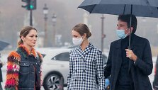 Paryžiaus mados savaitė: Sofia Sanchez de Betak, Natalia Vodianova ir Antoine'as Arnault 