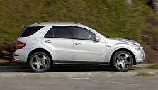 Pristatytos specialios &bdquo;Mercedes-Benz ML 63 AMG&ldquo; versijos