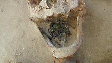 Norėdami apsisaugoti nuo vampyrų prisikėlimo, žmonės jiems po smakrais dėdavo akmenis