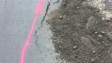 I&scaron;trupėję kelkra&scaron;čiai neseniai remontuotoje sostinės &Scaron;ilo gatvėje