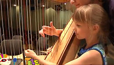 Muzikos instrumentai vaikų akimis: lyri&scaron;koji arfa