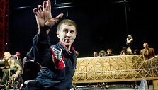 Vandalas. Marius Iva&scaron;kevičius, &bdquo;I&scaron;varymas&ldquo;, rež. Oskaras Kor&scaron;unovas, Lietuvos nacionalinis dramos teatras, 2011