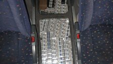 Slėptos kontrabandinės cigaretės